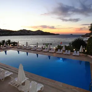 Cactus Mirage Family Club 4* Yalıkavak
